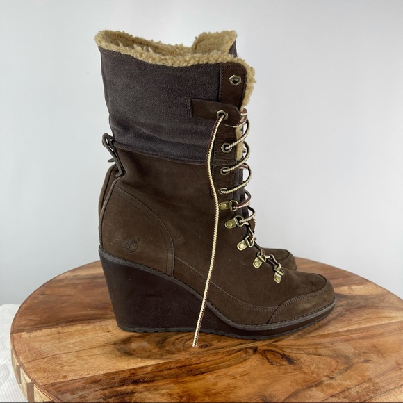 *SOLD Timberland Earthkeepers Sherpa-lined Wedge Boots - Picture 5 of 11